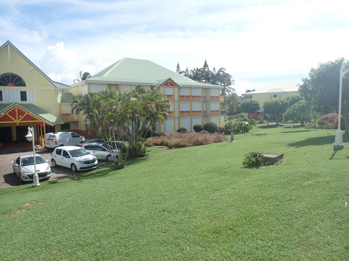 Ti Kaz Emeraude - Mer, Soleil Et Sable Fin, Piscine Et Tennis Saint-Francois  Exterior photo